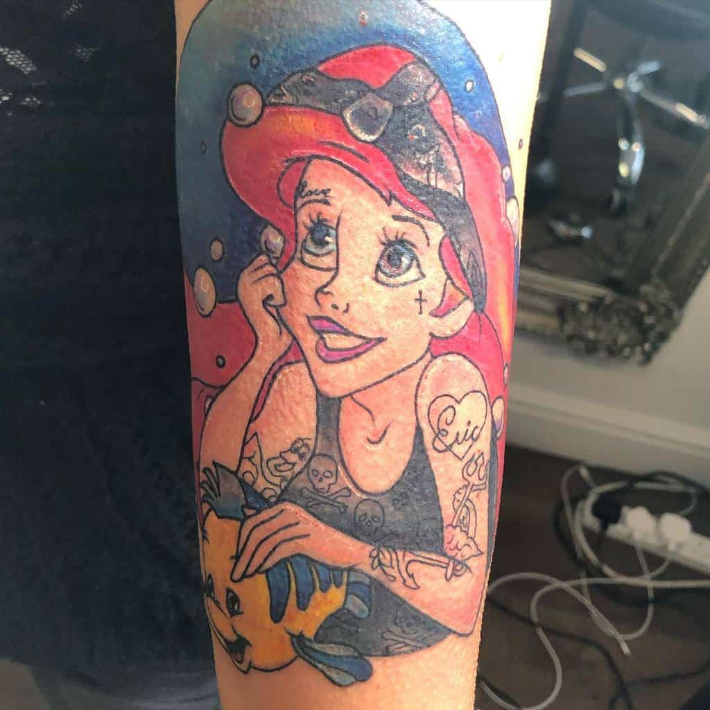 小美人鱼爱丽儿纹身Chxrtattoo