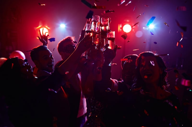 在洛杉矶体验除夕的12个最佳酒吧