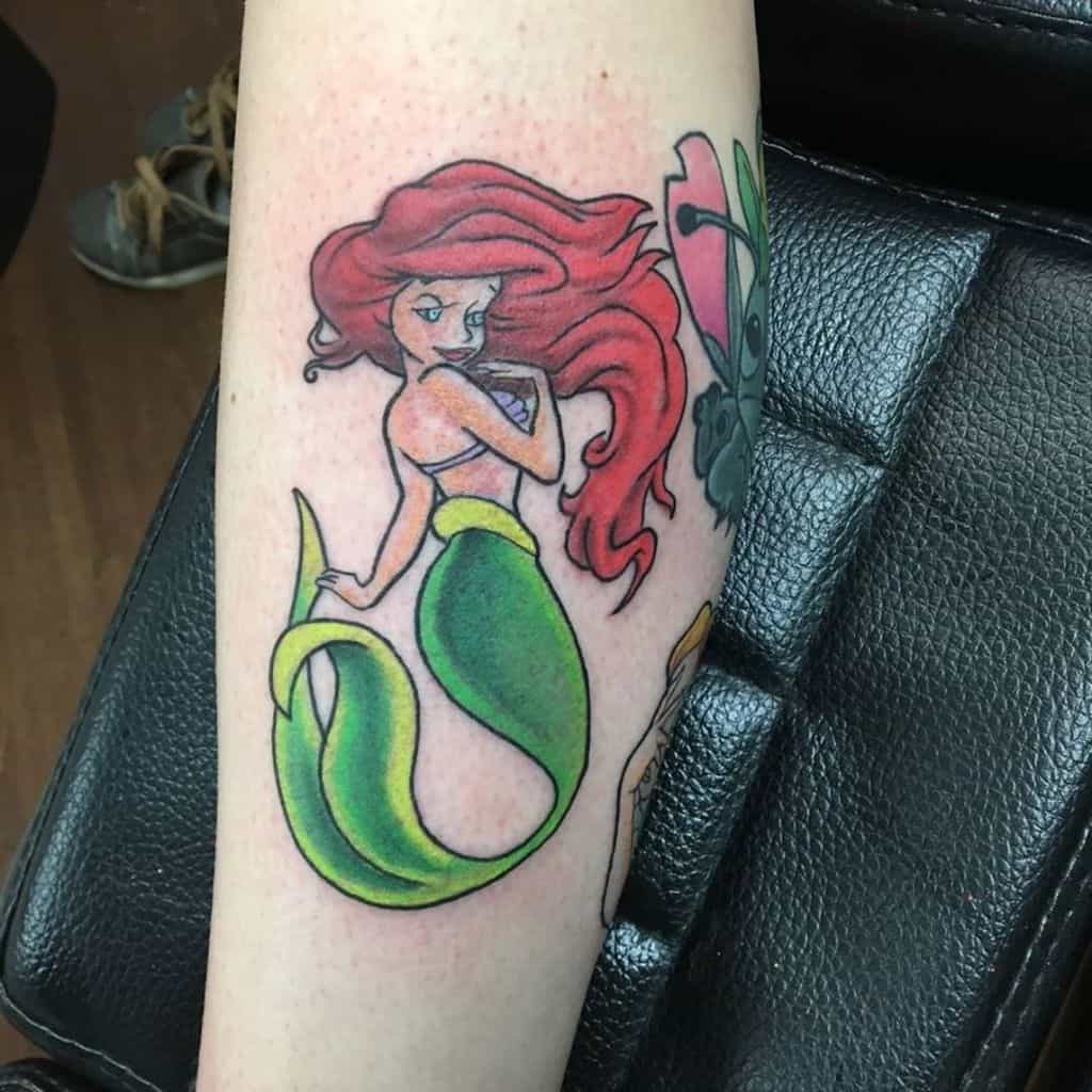 彩色的小美人鱼纹身emeraldtattoolodi
