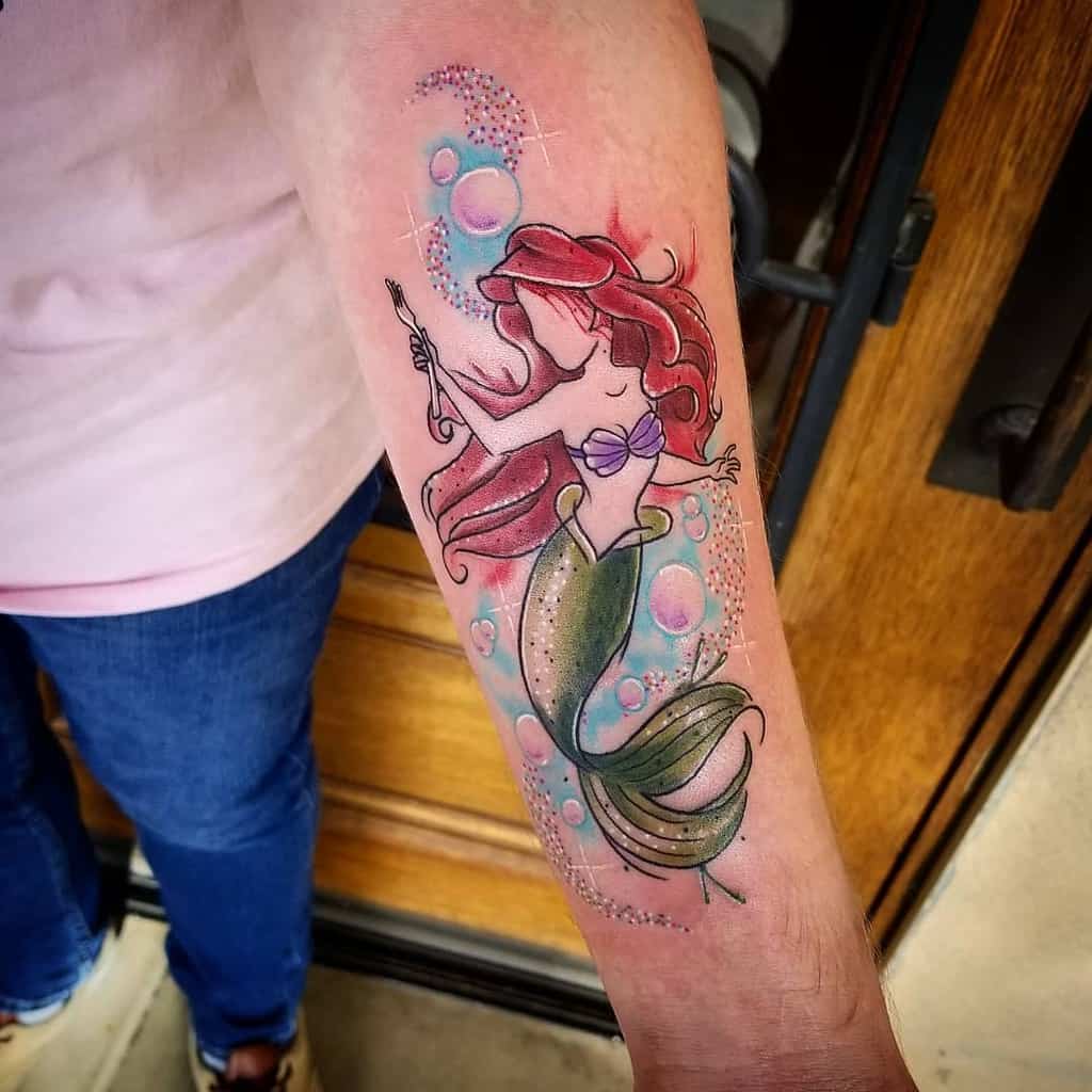 彩色的小美人鱼纹身Patriciaquinlantattoos