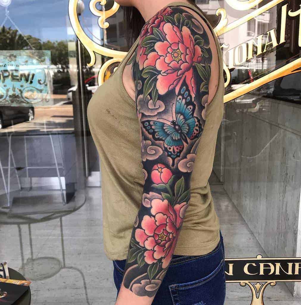 Japanese-Sleeve-Tattoos-for-Women-leolauro
