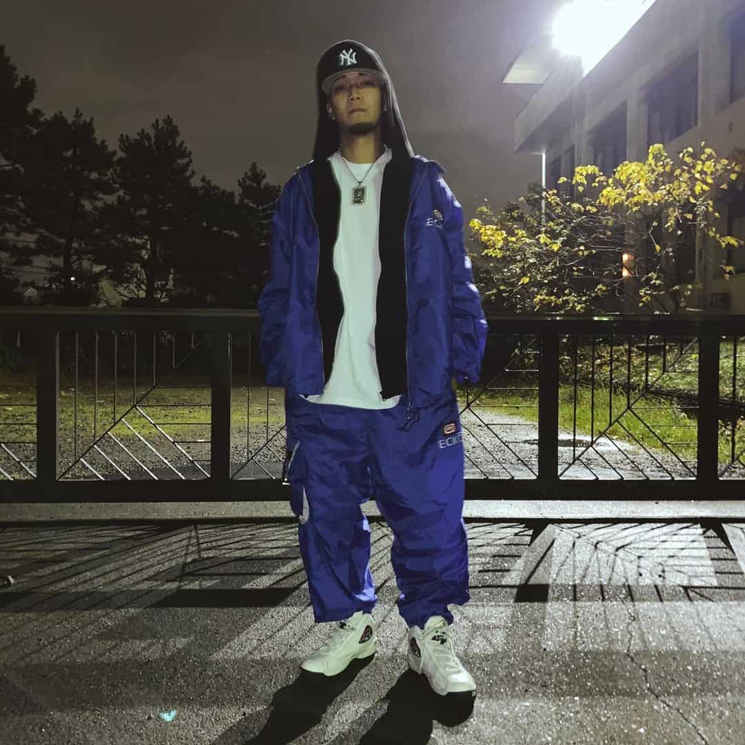 蓬松的夹克服装90S嘻哈时尚-DJ.GHILL