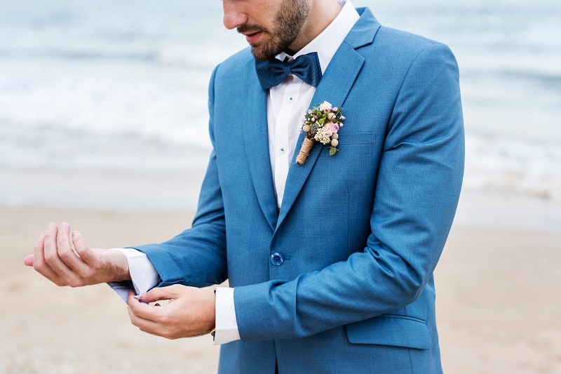 What-To-Wear-to-a-Beach-Wedding
