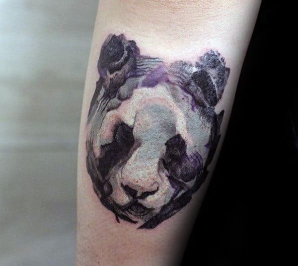抽象的熊猫水彩犯罪小前臂纹身