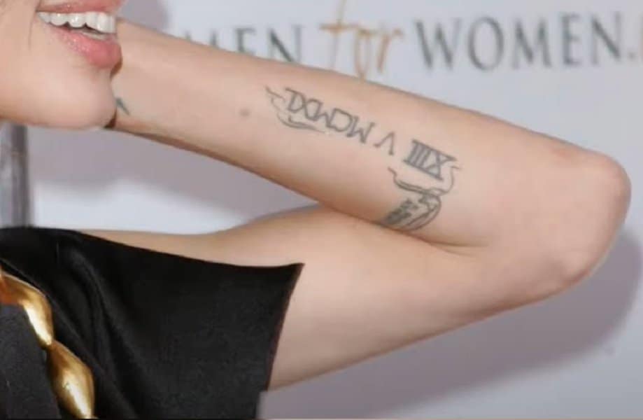 angelina-jolie-tattoos-image-8
