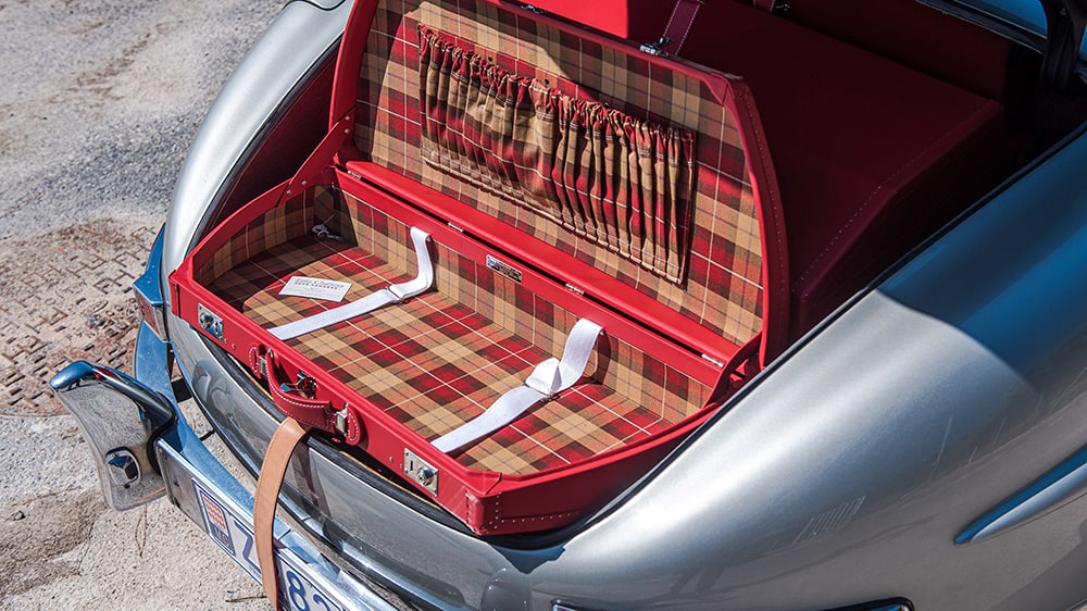 Mercedes-Benz-300-SL-coupe-3